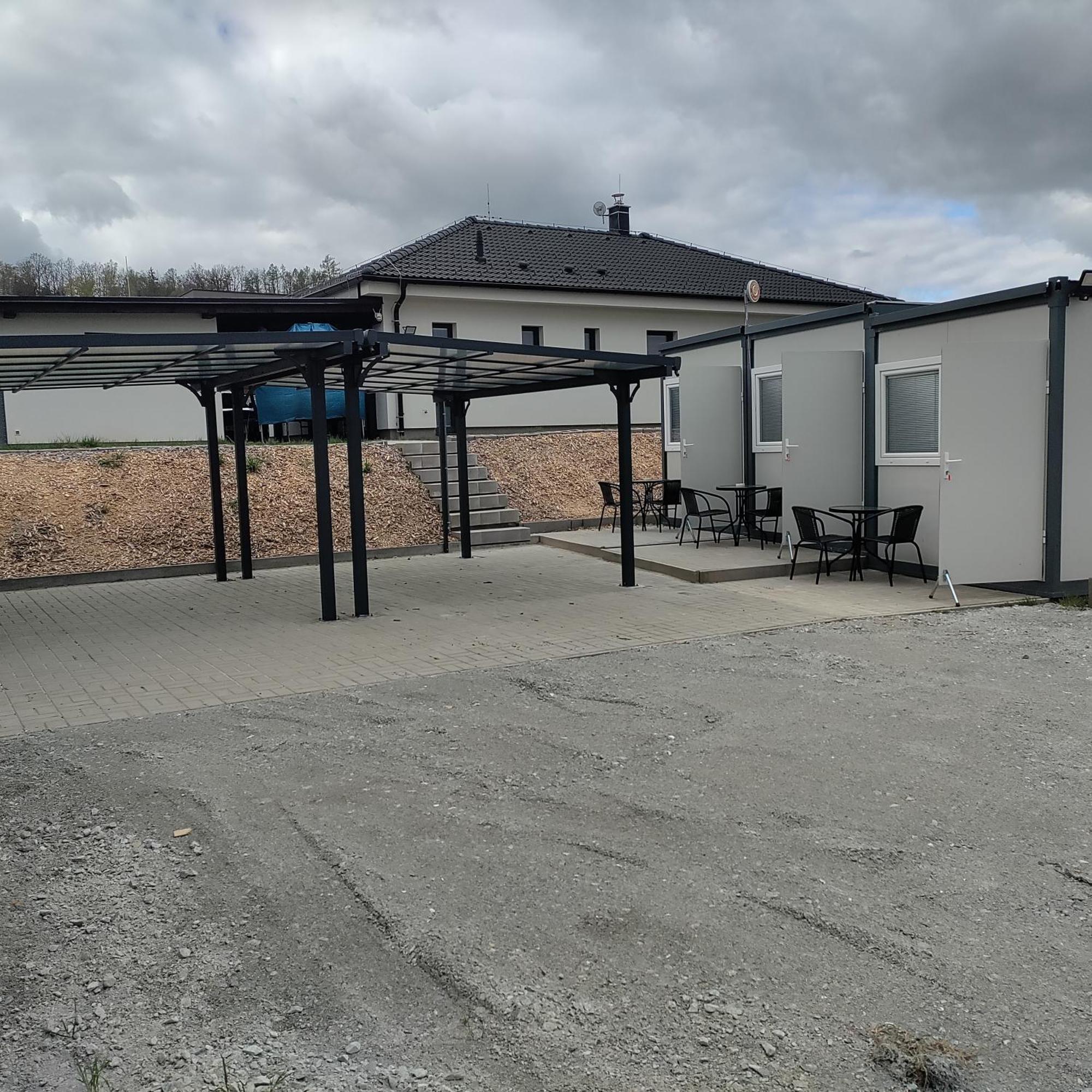 Appartamento Domino Hluboká nad Vltavou Esterno foto